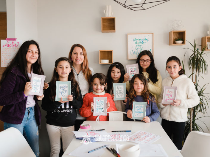 Taller de Lettering para niñas por Pamebri | Vacaciones de invierno 2019